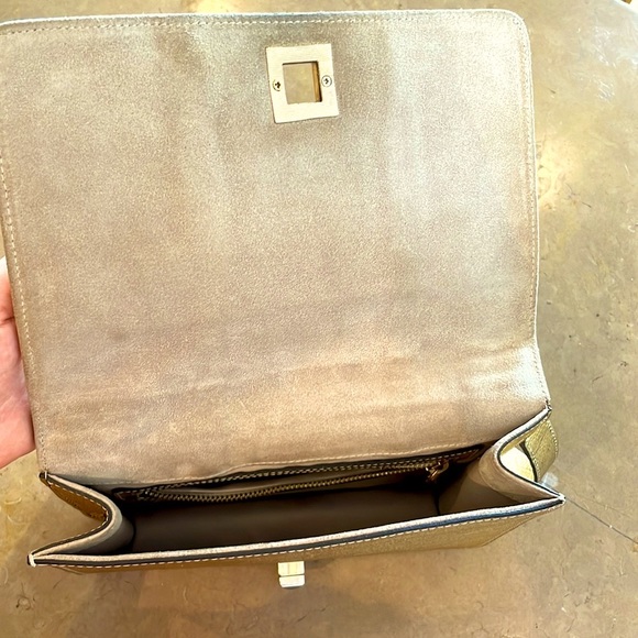 Vittoria Napoli Leather Crossbody Bag – Made in Italy - Picture 5 of 7